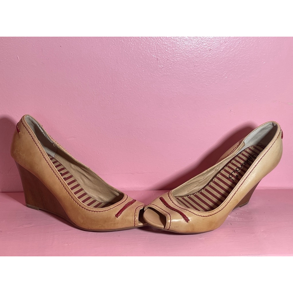 Women's Splendid Tan Peep Toe Wedge Heels Size 9
